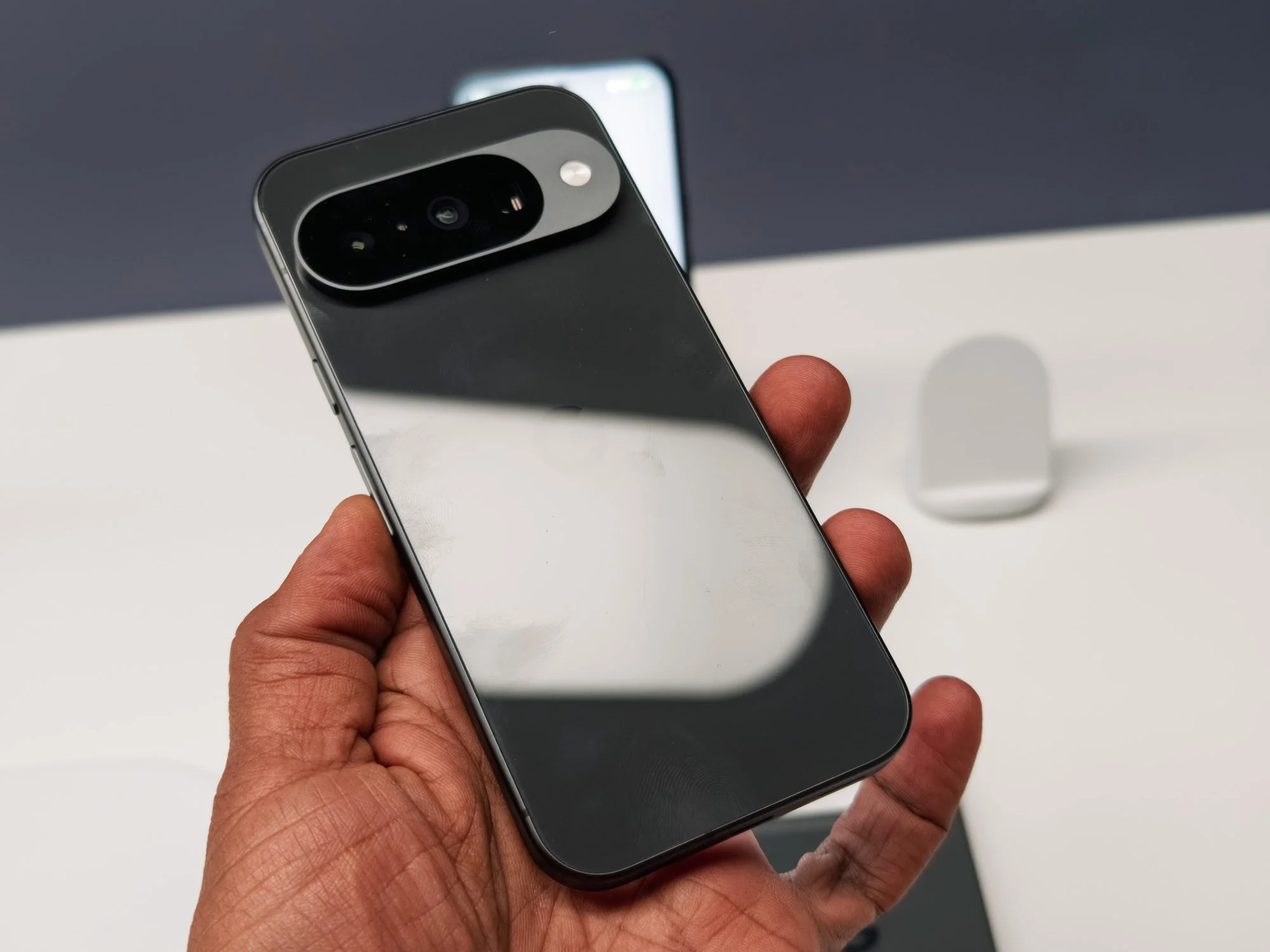 Google Pixel 10 Obsidian