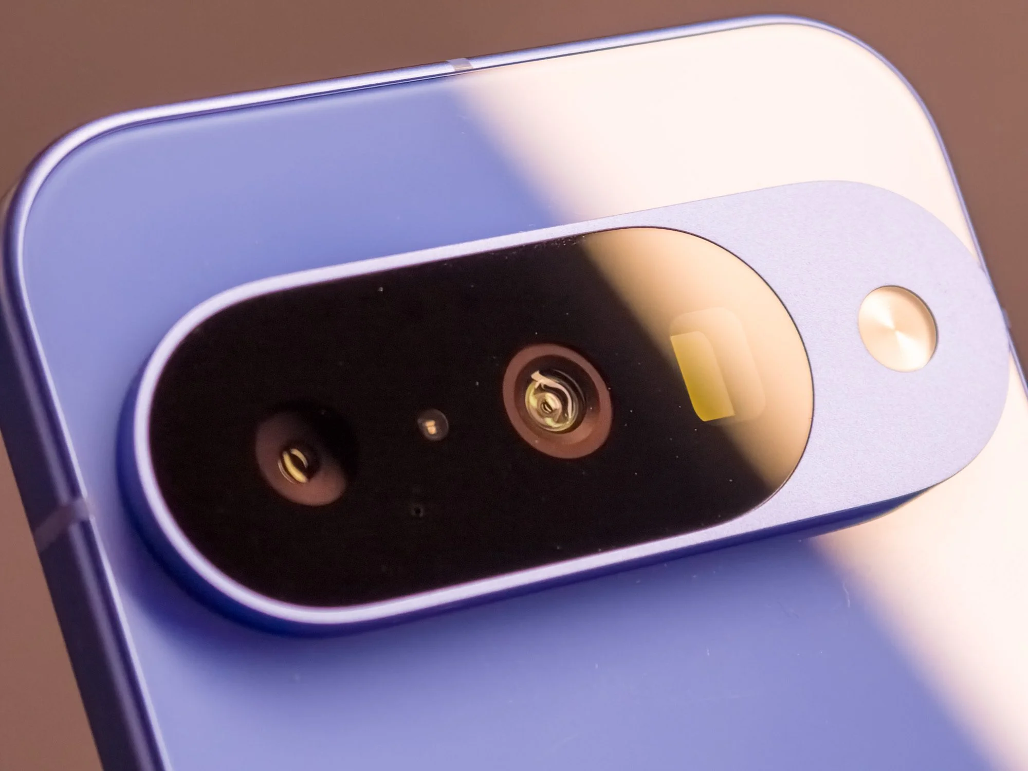 Google Pixel 10 Indigo